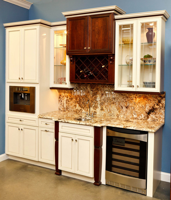 Decora Showroom Displays Traditional Kitchen Baltimore By