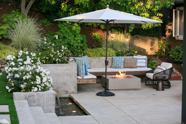 Thackeray contemporary-patio