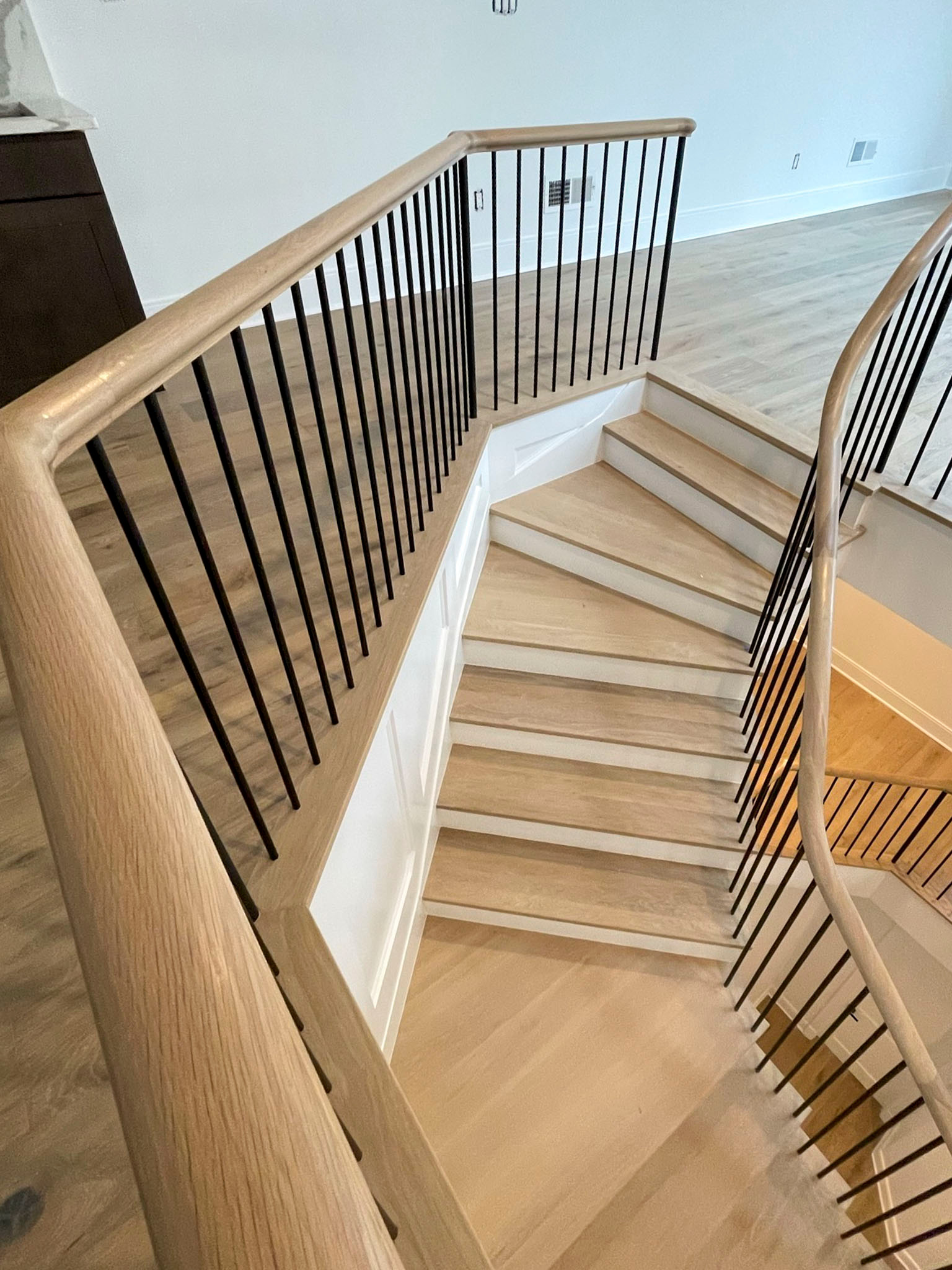 100_Hexagonal Floating-Staircase, Bethesda MD 20817