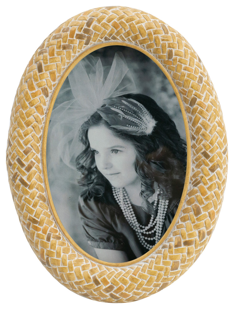 Oval Photo Frame, 4x6" Opening Farmhouse Picture Frames by GwG