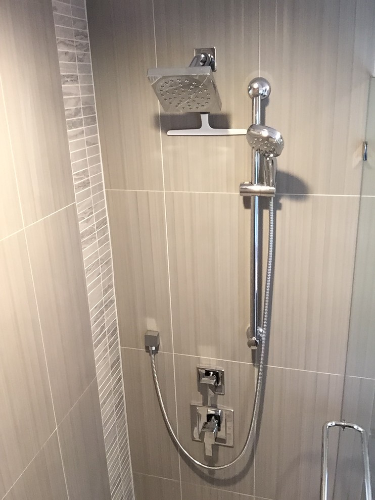 Salomon guest bathroom