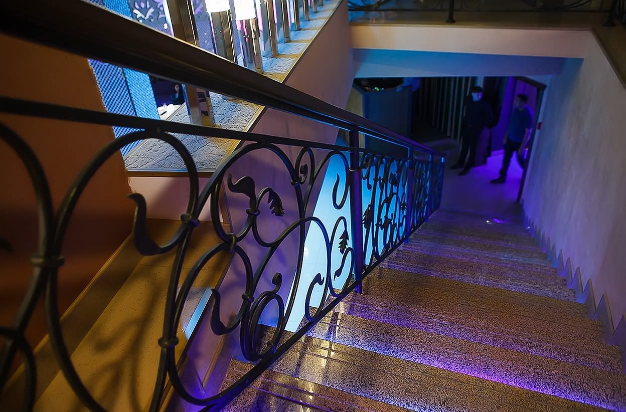 LIKE Resto-Club & Lounge