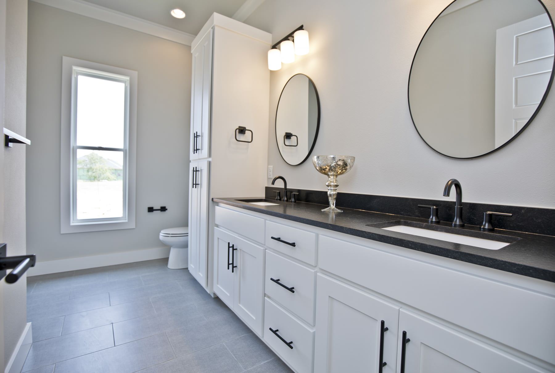 ST142_4306 S 86th Street