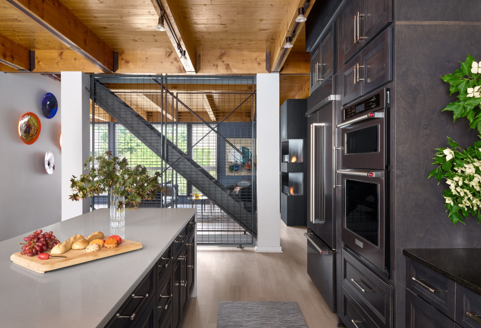 Modern Warmth with an Edge