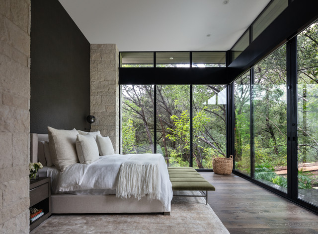 Pinnacle Road modern-schlafzimmer