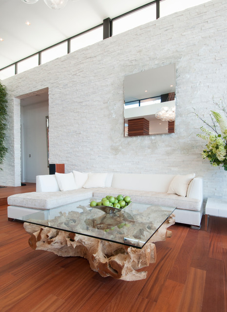 Hamptons Waterfront contemporary-vardagsrum