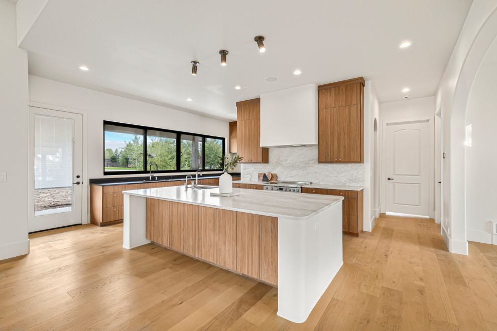 Victor Home
