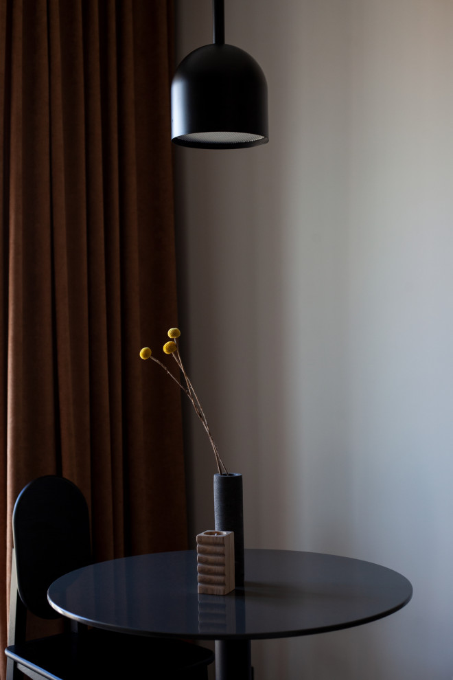 Однушка на набережной