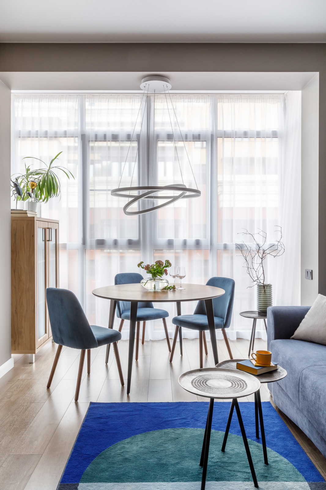 Светлая квартира с яркими акцентами 51 м²