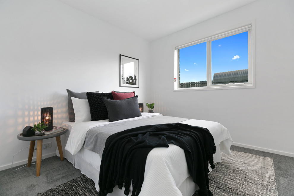 Design ideas for a contemporary bedroom in Hobart.