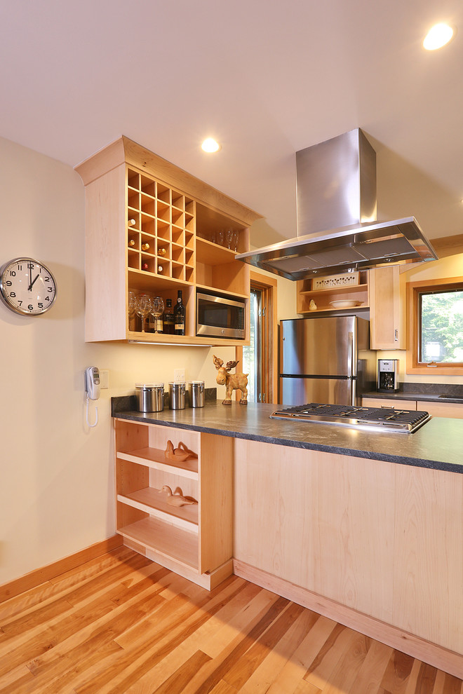 Inspiration for a transitional kitchen remodel in Boston