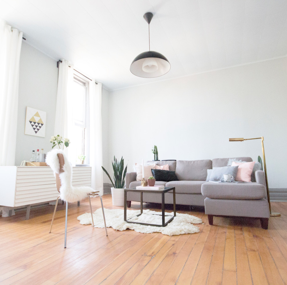 Negative space and empty walls allow for the clean line furniture to captivate