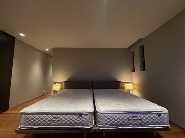 庭園の家 minimalistisch-schlafzimmer