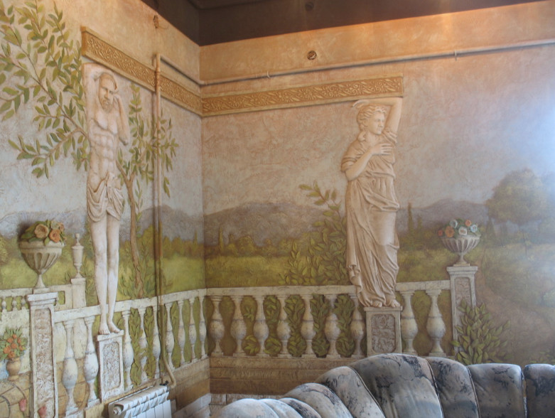 Фрески, росписи, барельефы