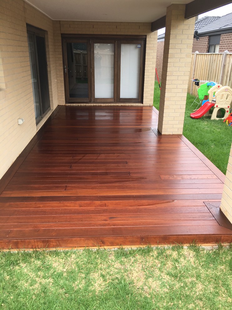 Design ideas for a modern deck in Melbourne.