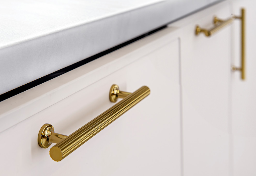 Кухня в коттеджном поселке "Новая Сергеевка"