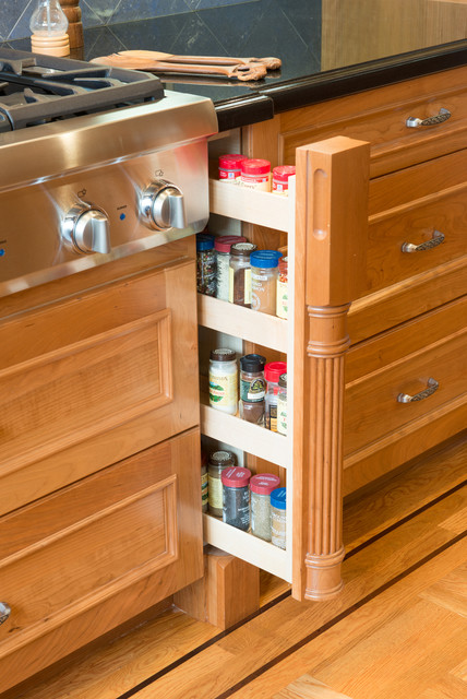 DIY Pull Out Spice Drawer 