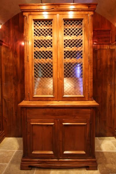 Wine Cabinets/Wine Rooms