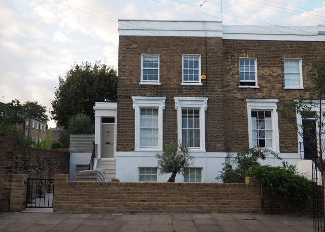Islington Front Garden mediterranean-garden