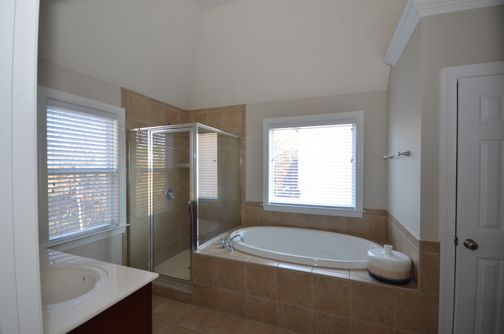 Doug & Fiona's Master bathroom