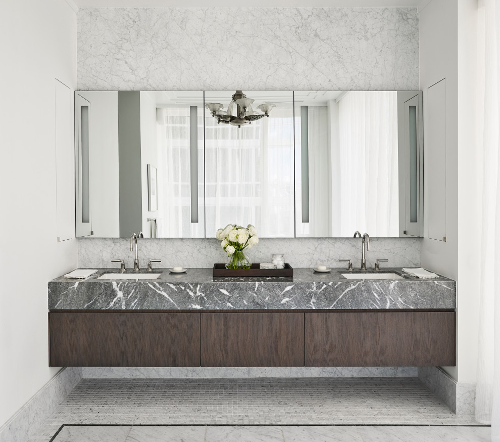 Inspiration pour une salle de bain design en bois foncé avec un placard à porte plane, un carrelage blanc, un mur blanc, un lavabo encastré, un sol gris, un plan de toilette gris, meuble double vasque et meuble-lavabo suspendu.