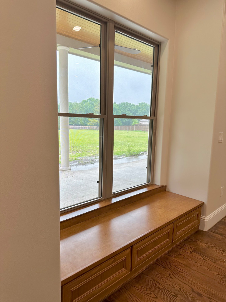 Custom Home - Kitchen Window Seat - Wylie, TX