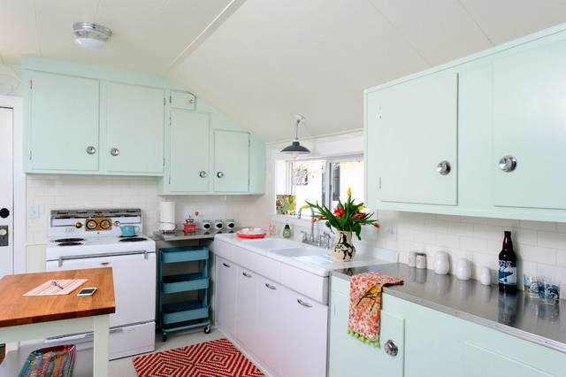 Shack Attack midcentury-kitchen