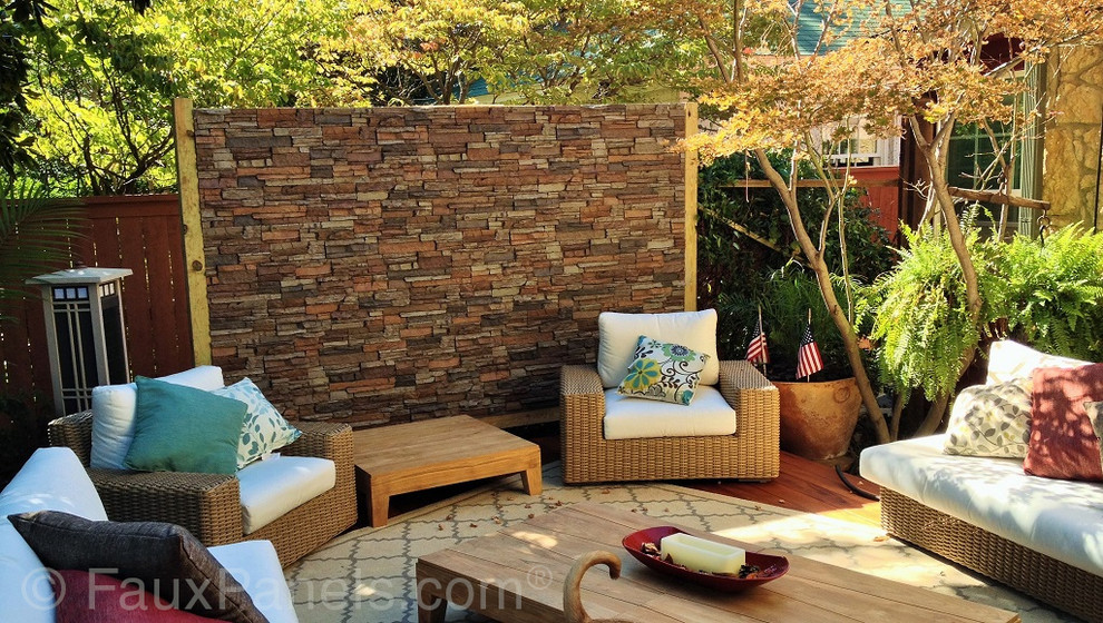 Outdoor Patio Accent Wall New York by FauxPanels®