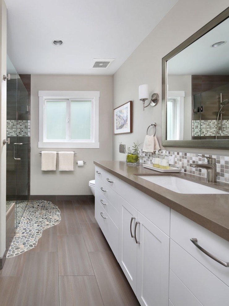 Bathroom - bathroom idea in San Francisco