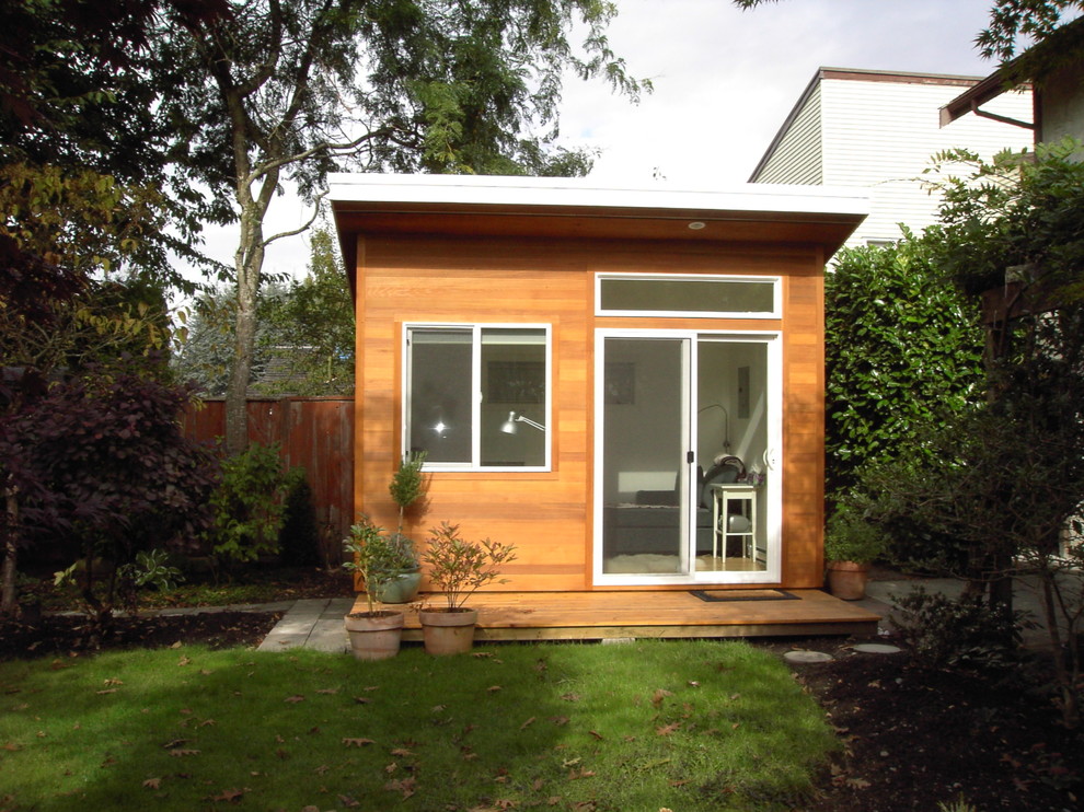 Design ideas for a small contemporary detached studio in Vancouver.