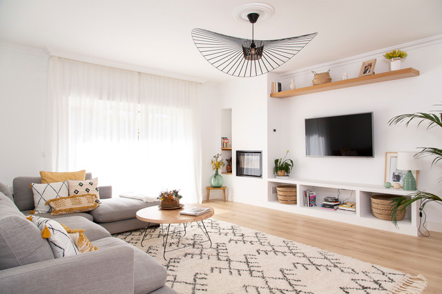 Hogar de Marta contemporary-living-room