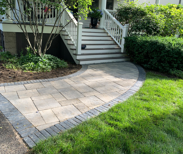 Updating a Grand East Wilmette Home Landhausstil Garten Chicago