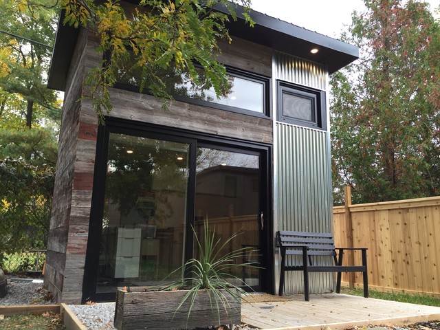 Backyard Modern Studio - Modern - Shed - Toronto - by 