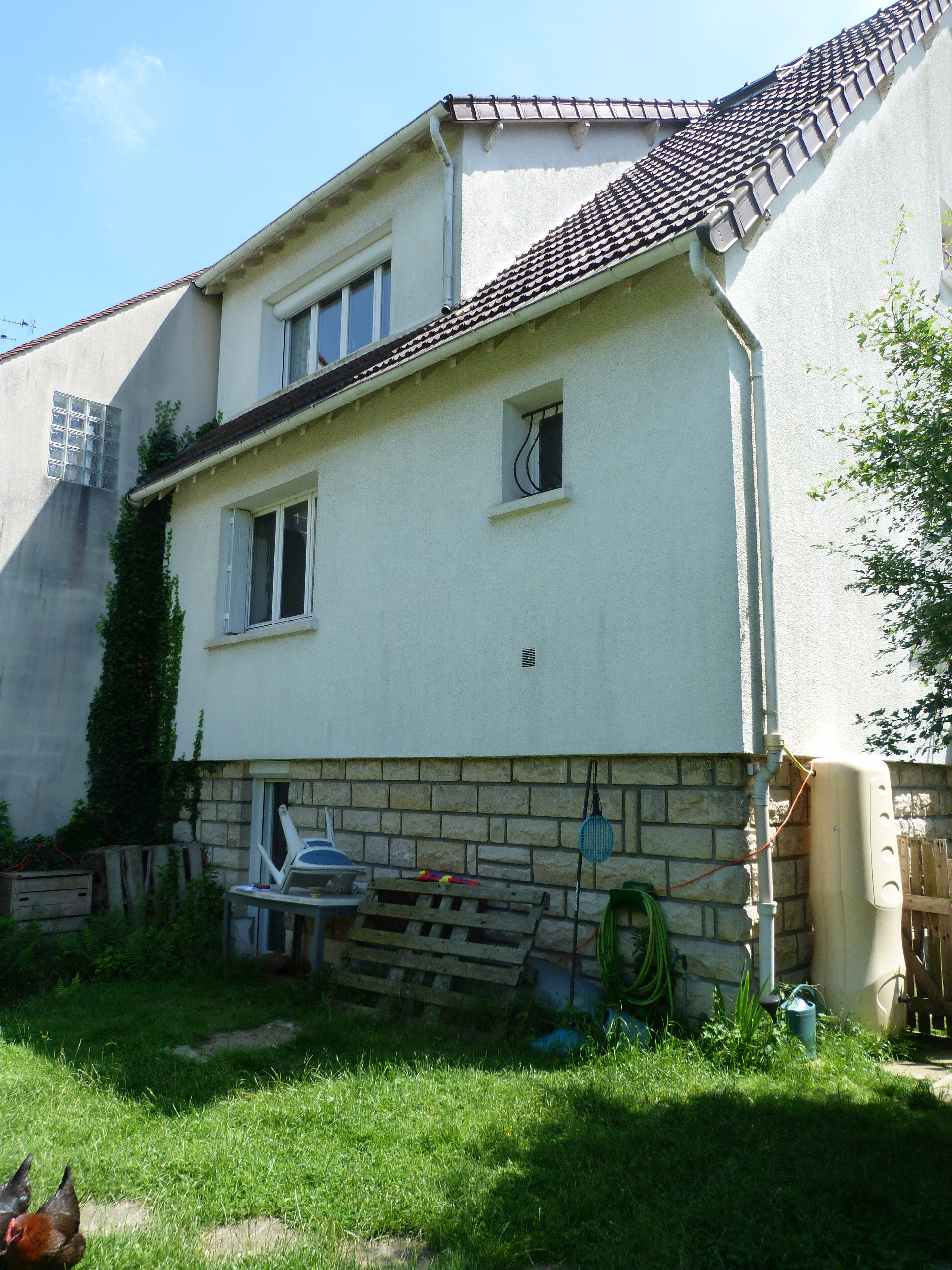 Rénovation d'une maison individuelle, intérieur et toiture