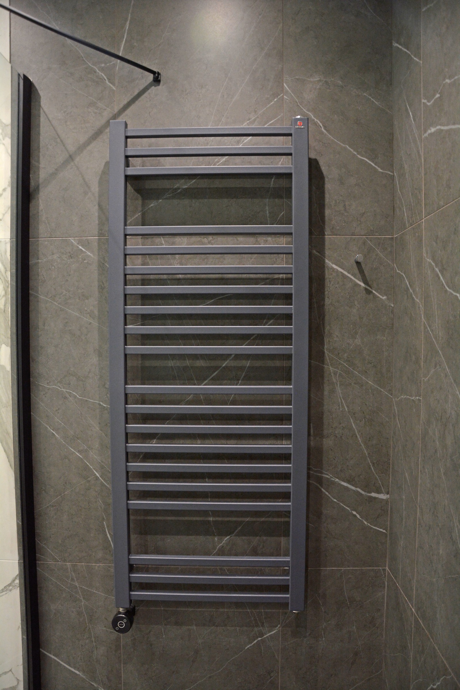 Стильная квартира для молодой семьи с собакой