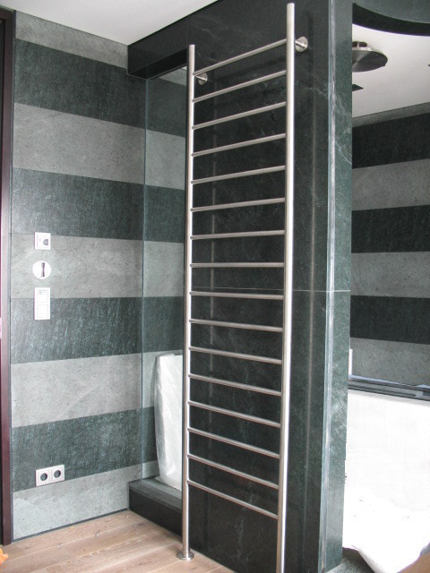 Handtuchtrockner/Badheizkörper - Modern - München - von bad plus Metall