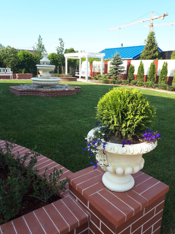 Классический фонтан в Стрельне