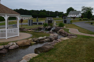 Chesapeake Highlands Memorial Garden - Landscape - DC Metro - by