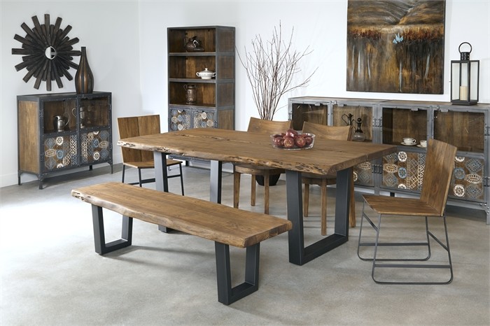 Inspiration for a rustic dining room remodel in Boston