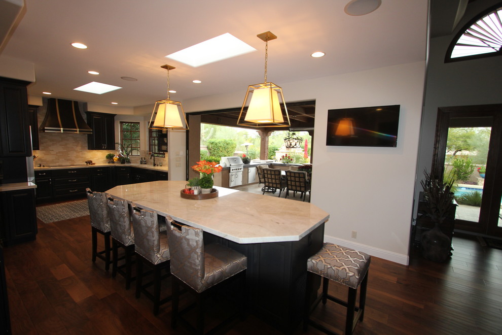 Kitchen - kitchen idea in Phoenix