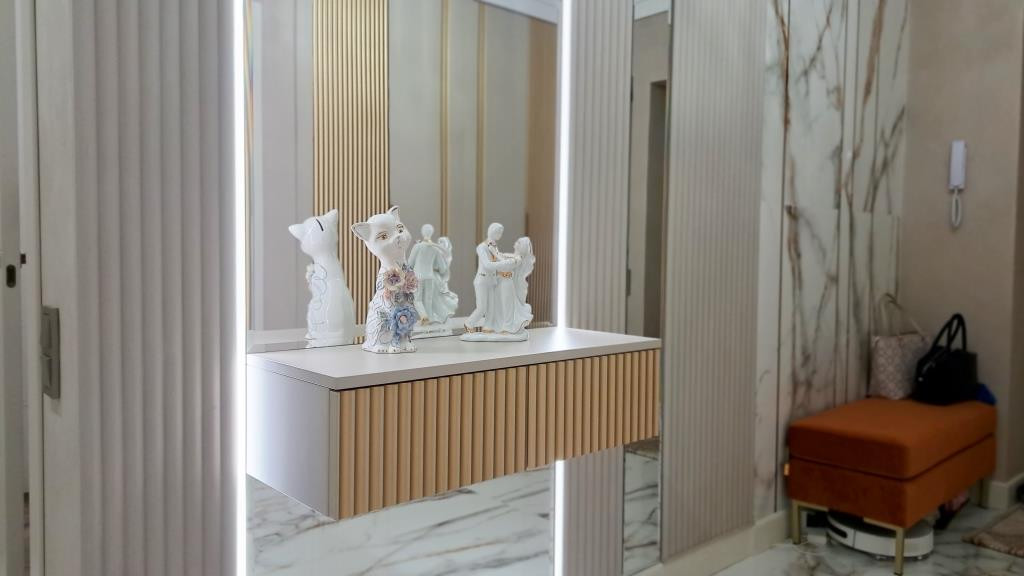 Современная классика в эмали и золоте