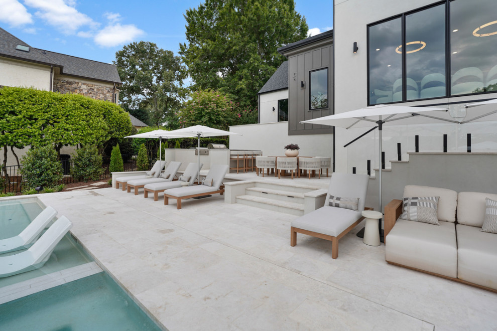 Luxury Modern Lake living