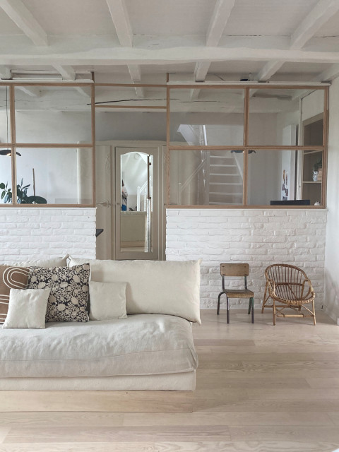 Villa du Nord scandinavian-living-room