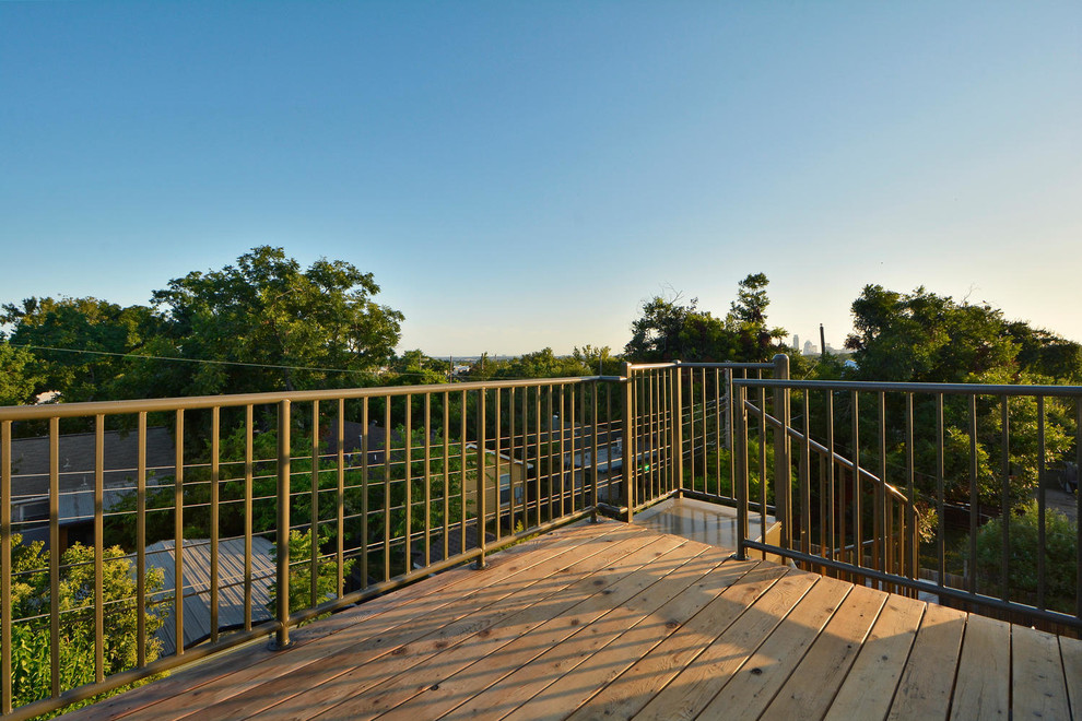 Example of a minimalist home design design in Austin
