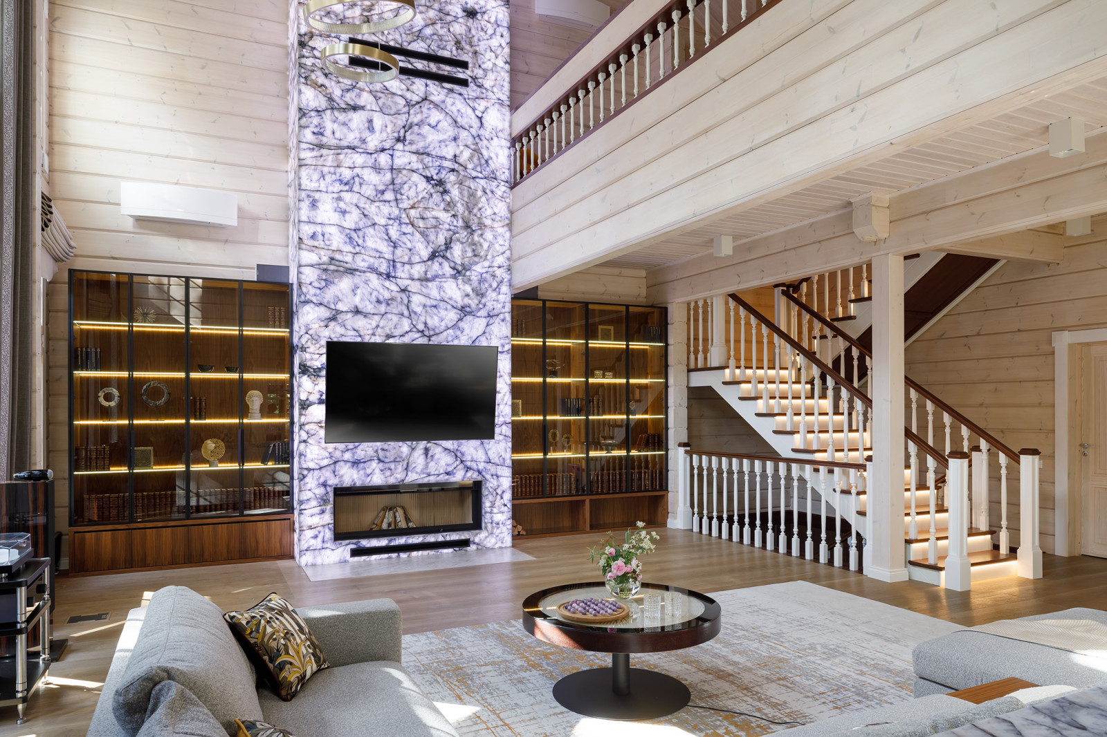 Гостиная с камином