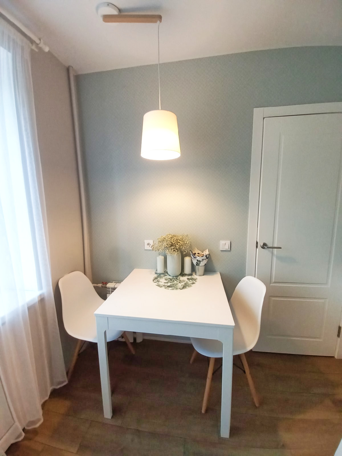 Дизайн проект для молодой девушки.