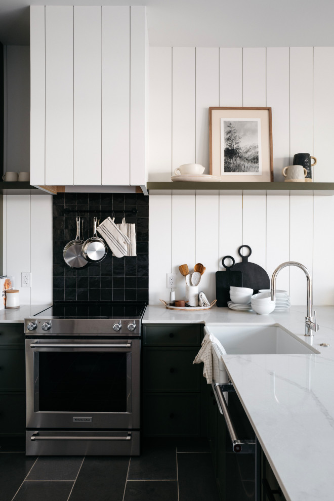 Kitchen - kitchen idea in Phoenix