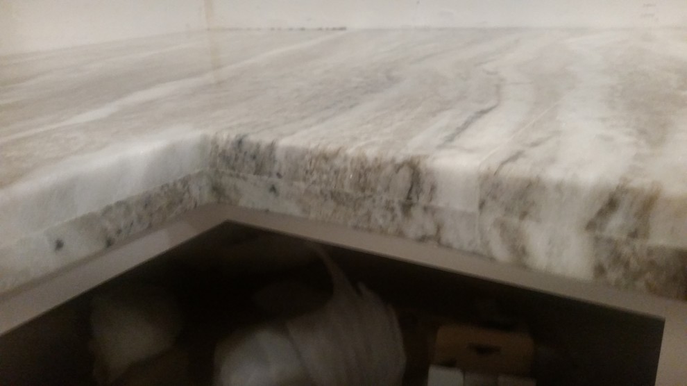 visible edge seam on quartzite