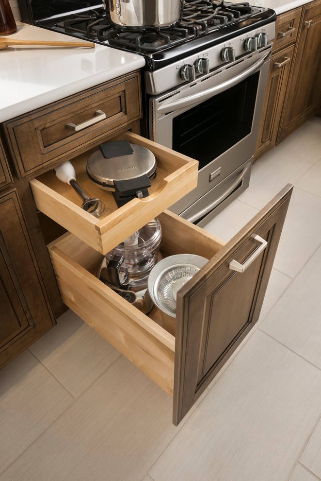Elegant kitchen photo in Minneapolis