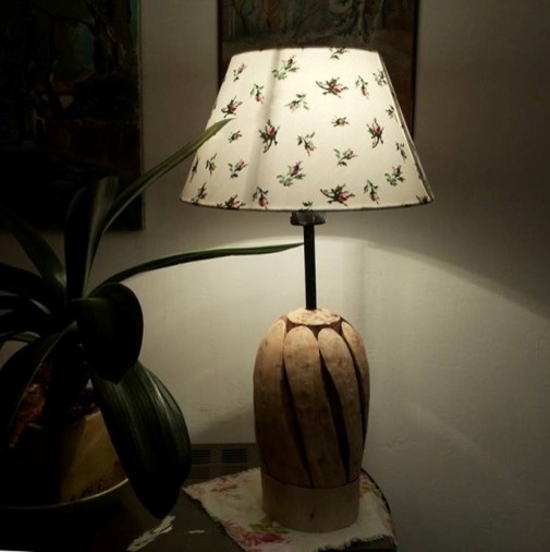 Настольная лампа из дерева (70 фото)